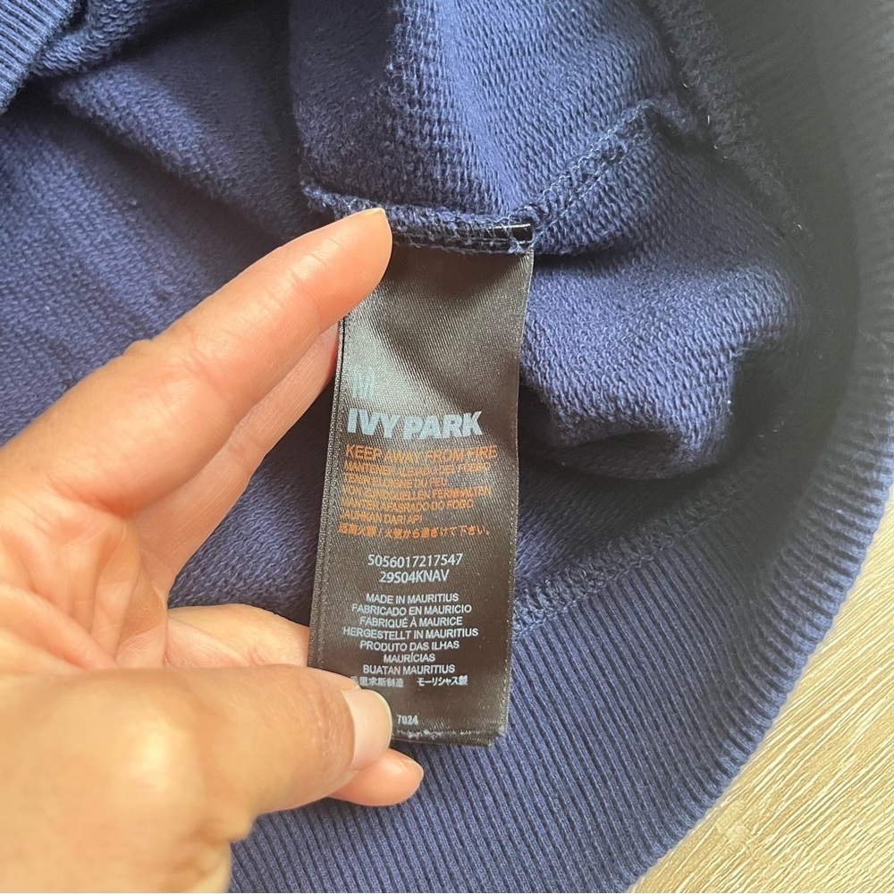 Ivy Park navy Blue logo crew neck sweatshirt SZ M - Picture 5 of 8